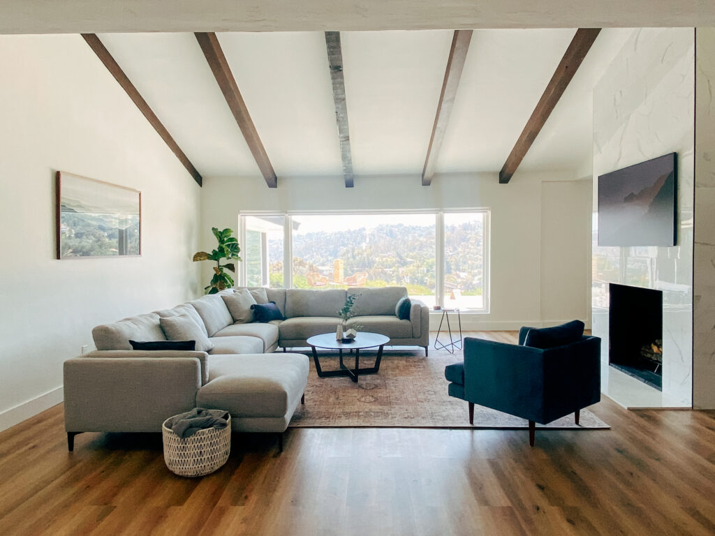 the living room at the Murray House San Diego vacation rental