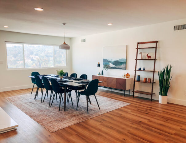 the entire dining room at the Murray House in San Diego