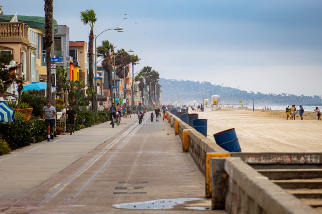 mission beach walking path along the ocean